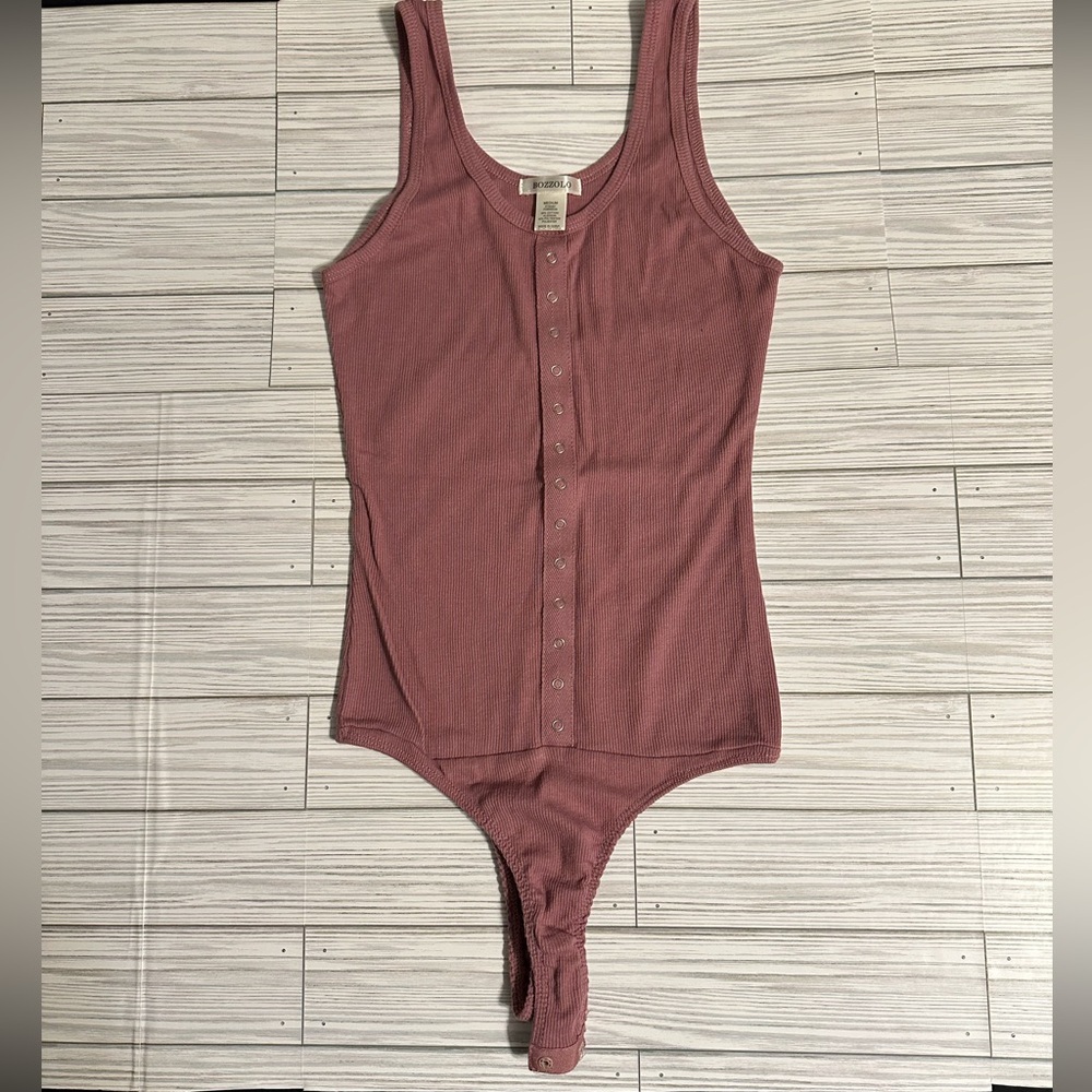Bozzolo Pink Ribbed Bodysuit with Scoop Neckline